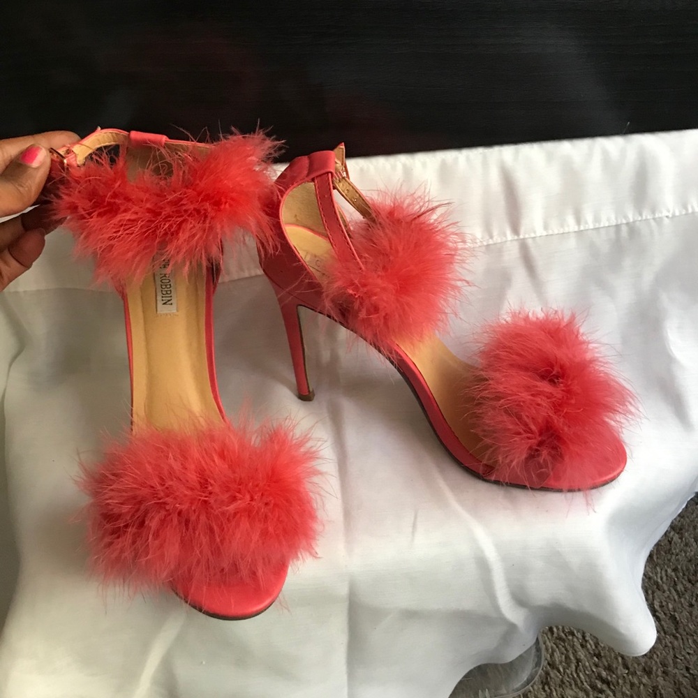 Drew a blank feather heels